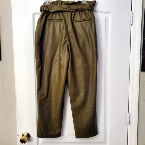 Who what wear army green faux leather pants 12 NWOT - Picture 3 of 6